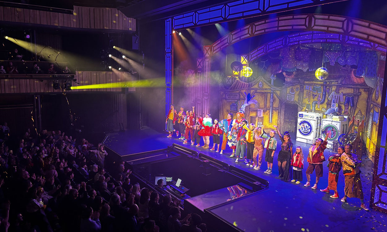 Say goodbye to 2025 on a magic carpet ride